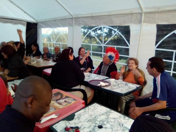 Camping Hurongues Pomeys Eksteriør billede